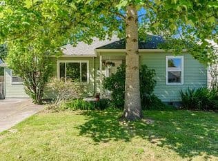 Nearby home at 9105 SE Morrison St