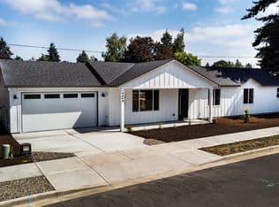 Nearby home at 4449 SE Melody Ln
