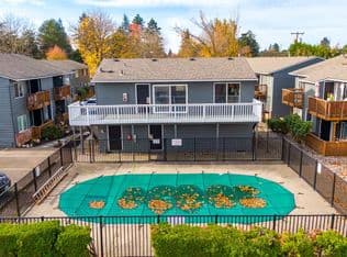 Nearby home at 2675 SE 162nd Ave #26