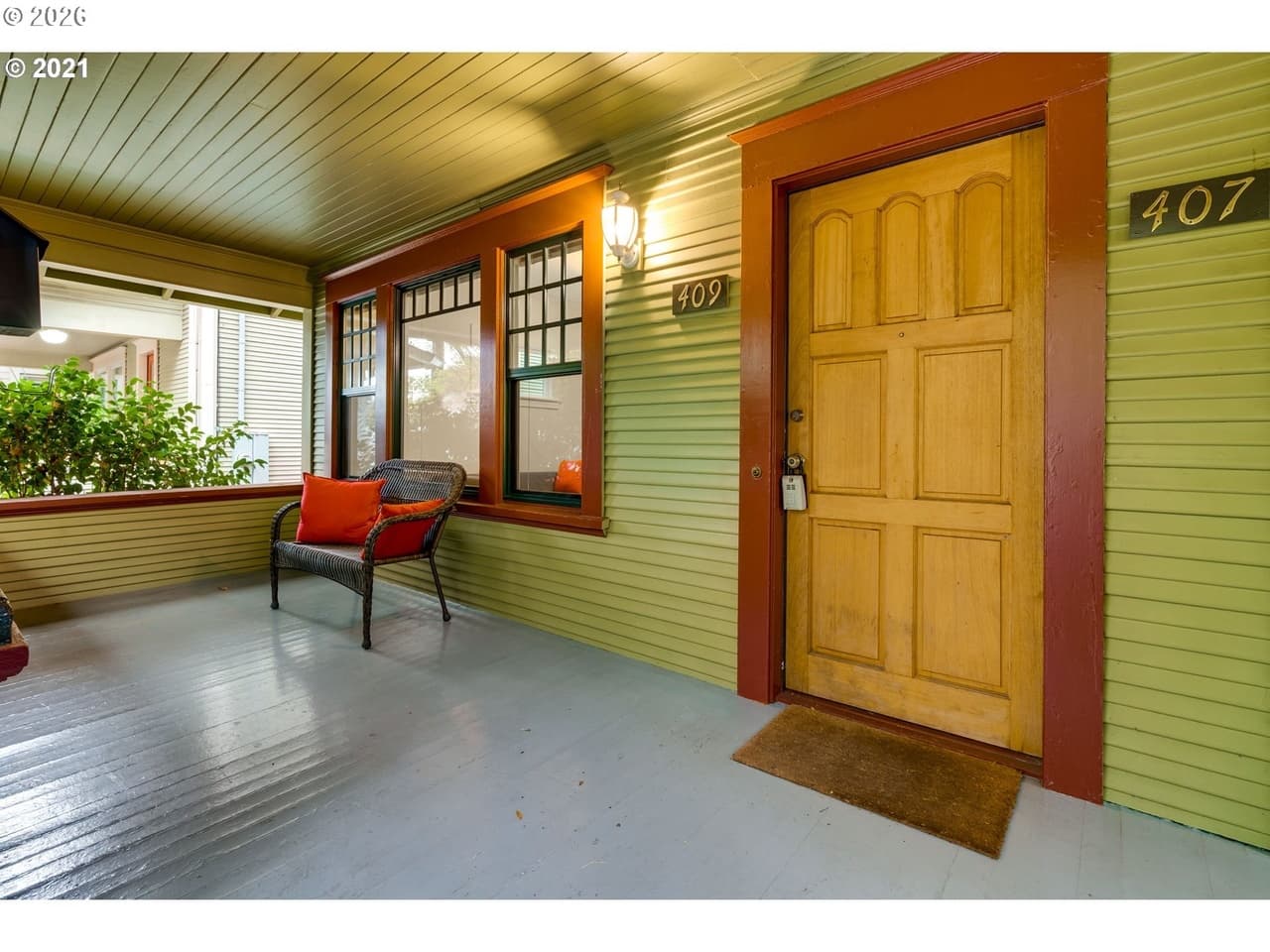 407 SE 28th Ave - Thumbnail 2