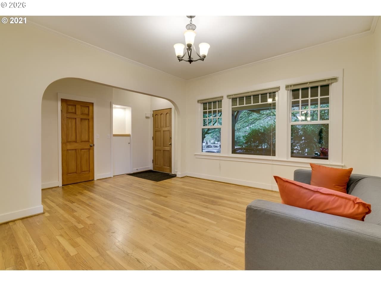 407 SE 28th Ave - Thumbnail 3