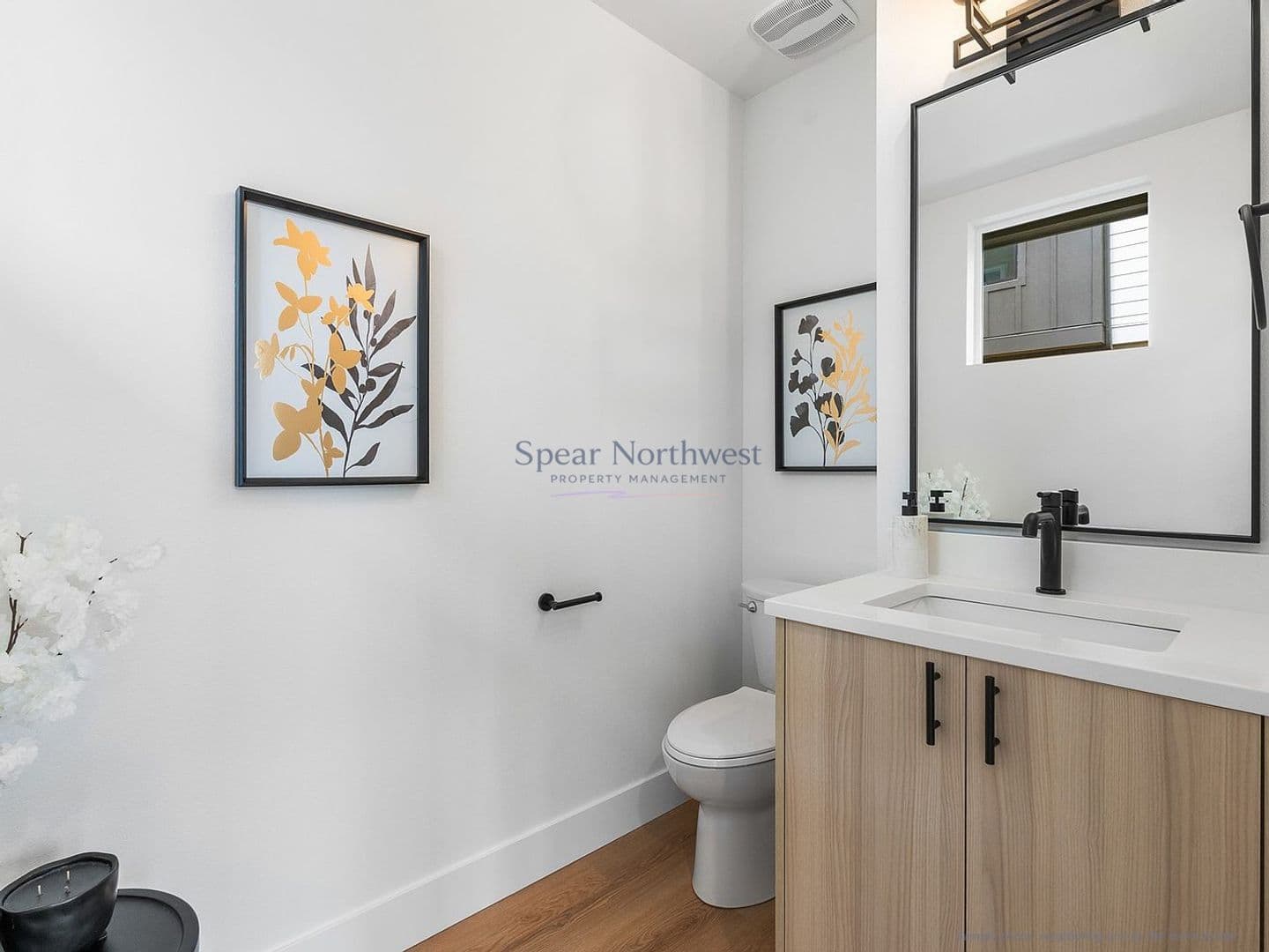 6199 N Amherst St - Thumbnail 5