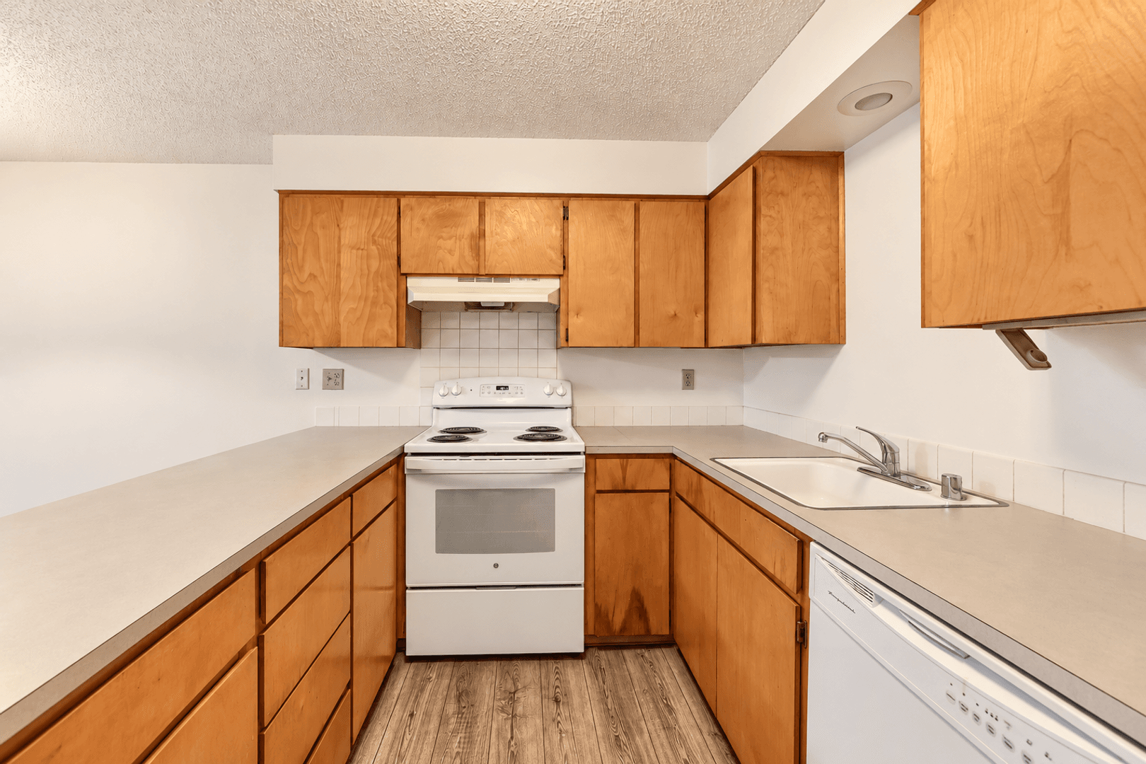 6202 SW Burlingame Ave #2, Portland, OR 97239 - Thumbnail 4