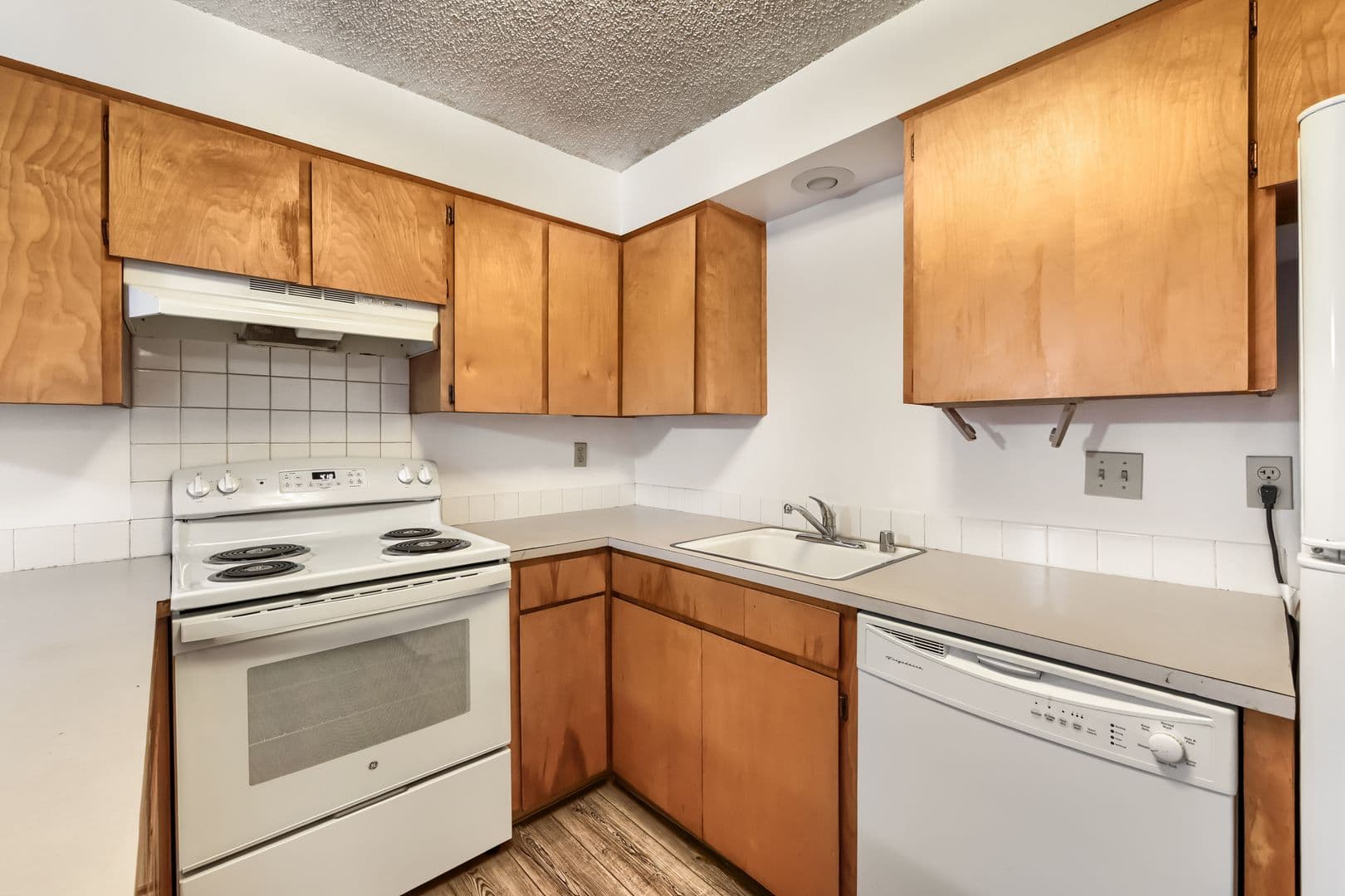 6202 SW Burlingame Ave #2, Portland, OR 97239 - Thumbnail 3
