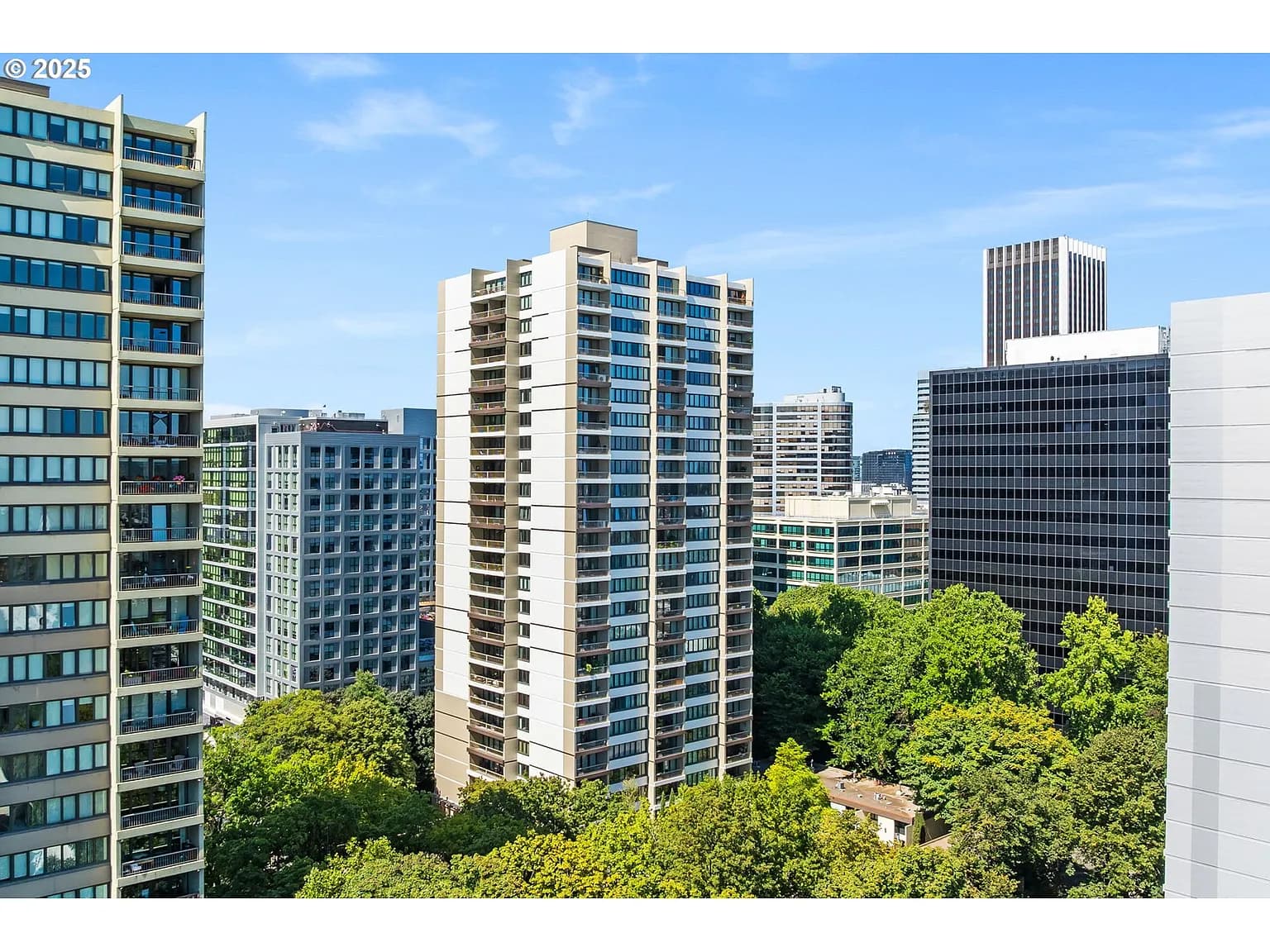 255 SW Harrison St APT 4C