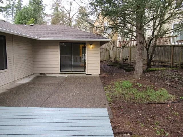 17665 SW Janell Ct - Thumbnail 3