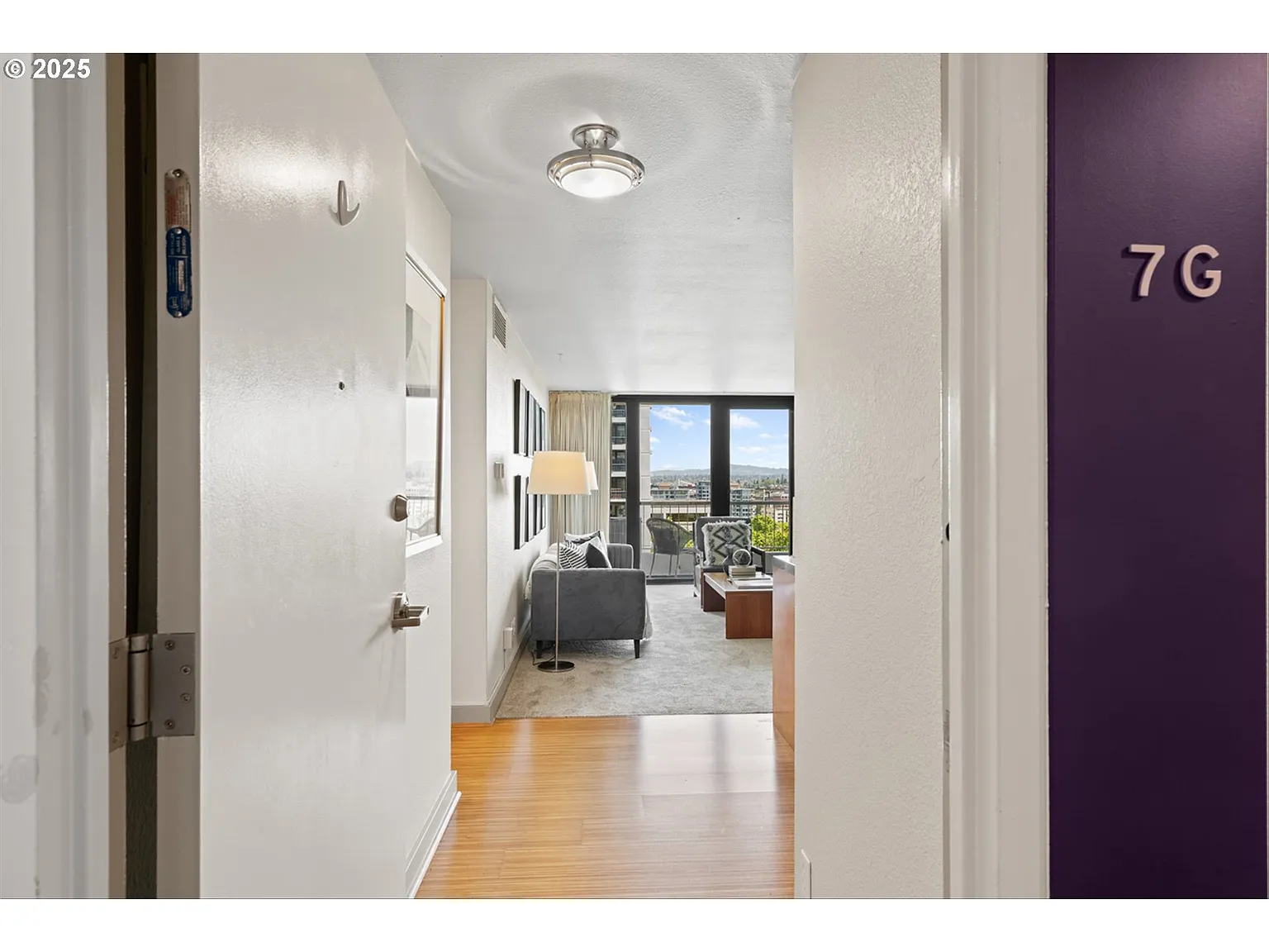 255 SW Harrison St APT 7G - Thumbnail 2