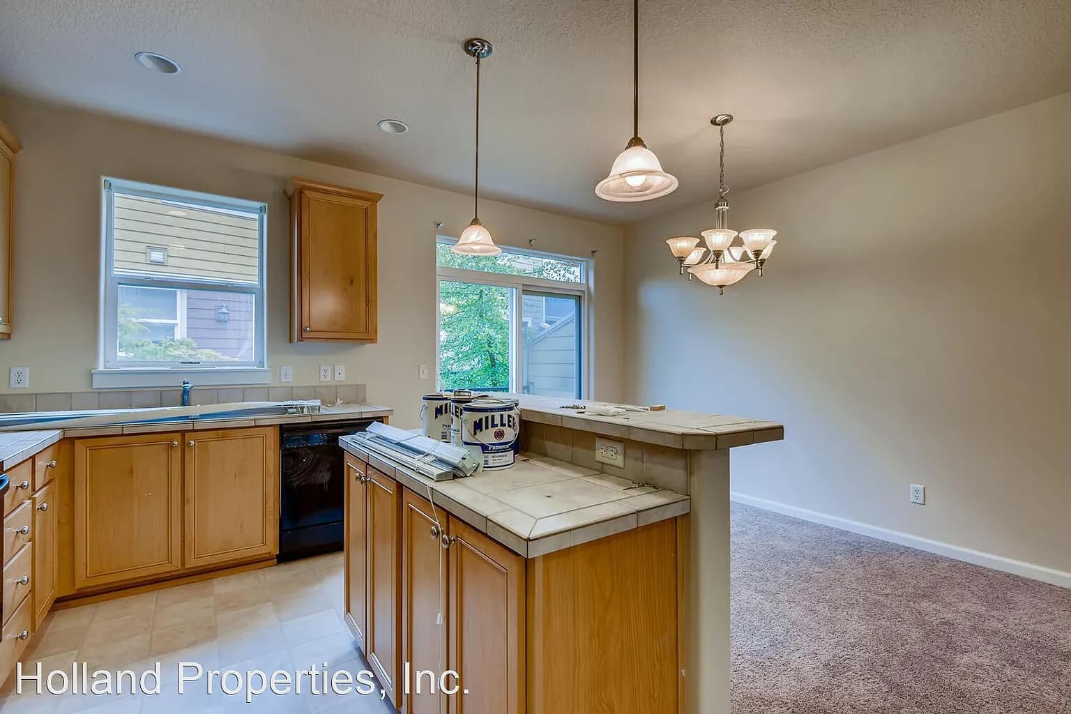 1976 NW Florence Ave