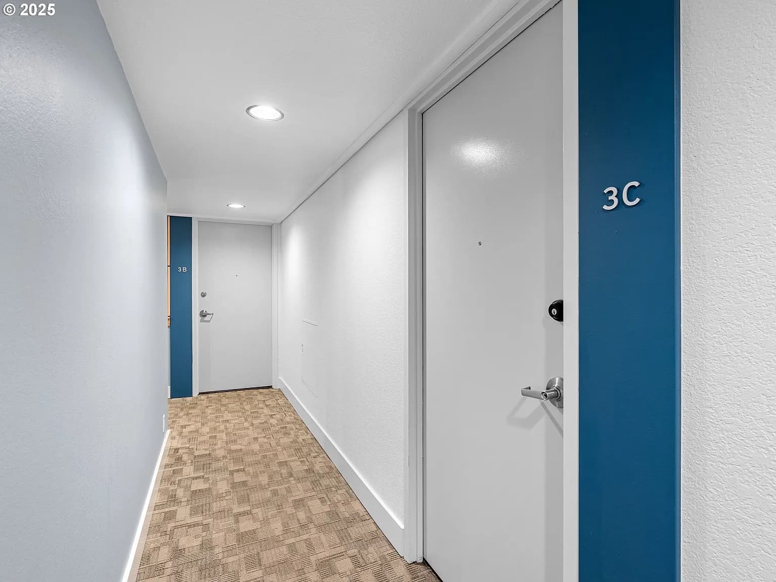 255 SW Harrison St APT 3C - Thumbnail 4