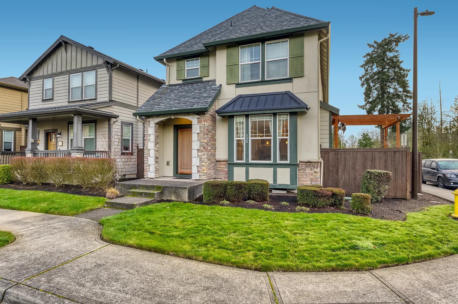 590 SW 199th Ave - Thumbnail 3