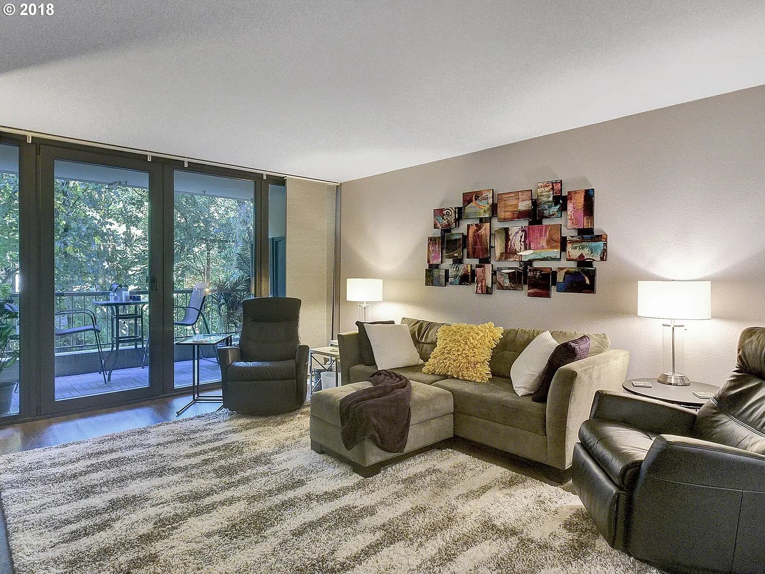 111 SW Harrison St APT 2D - Thumbnail 6