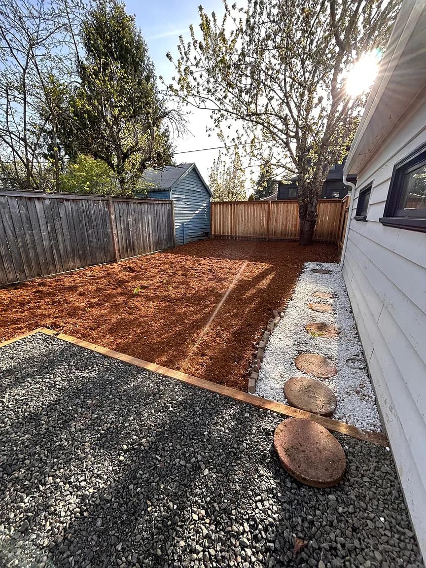 3920 SE 71st Ave - Thumbnail 2