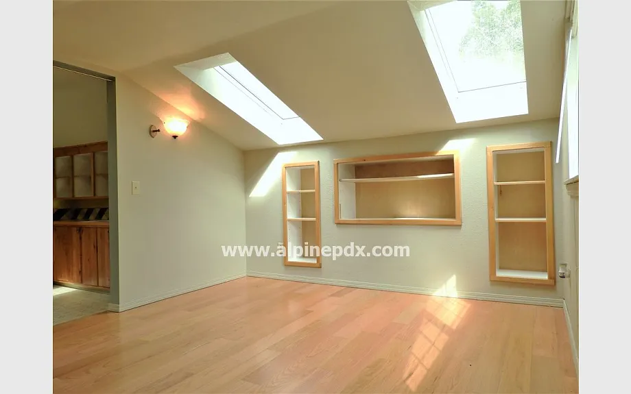 12391 SW Millview Ct - Thumbnail 5