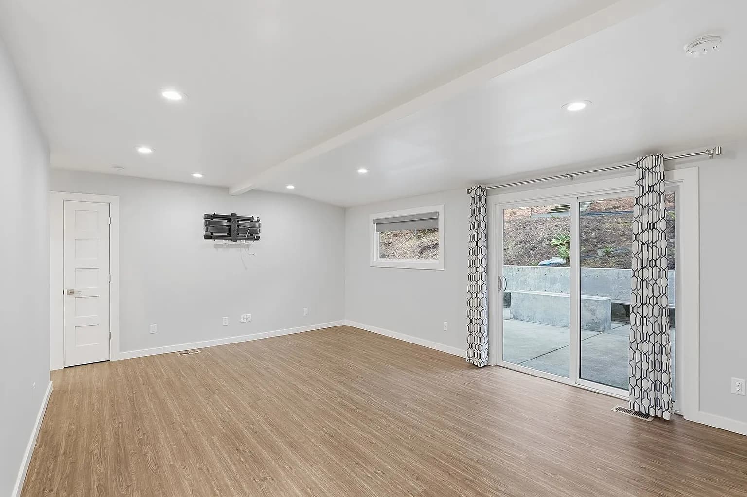 18308 Upper Midhill Dr - Thumbnail 6