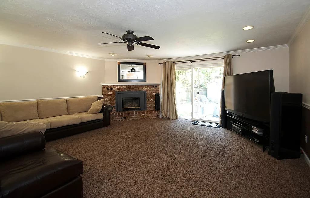 17960 SW Frances St - Thumbnail 6