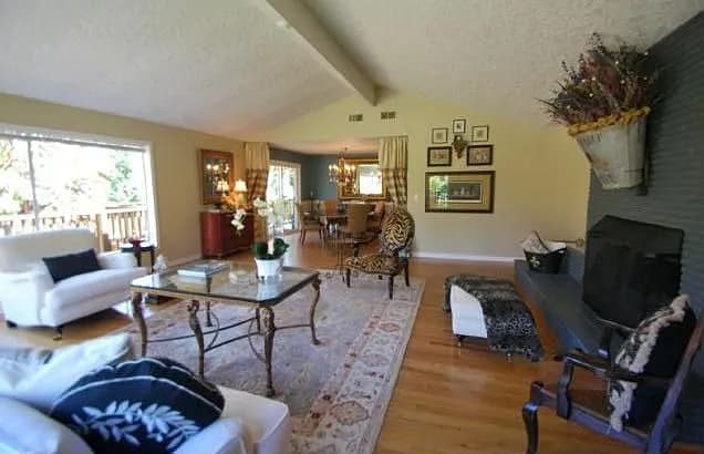 1770 Marylhurst Dr - Thumbnail 4