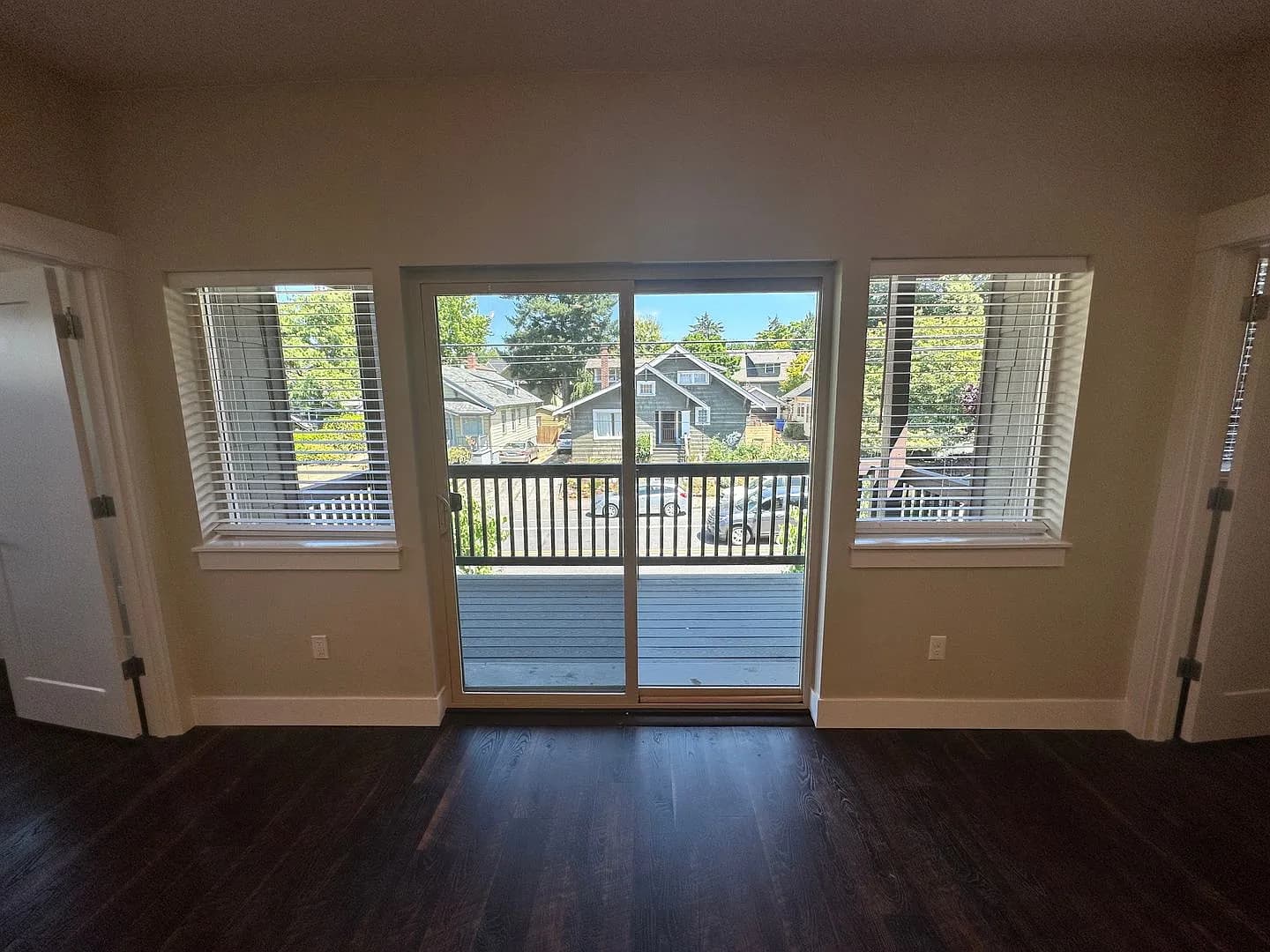 2015 NE 47th Ave APT 201 - Thumbnail 6