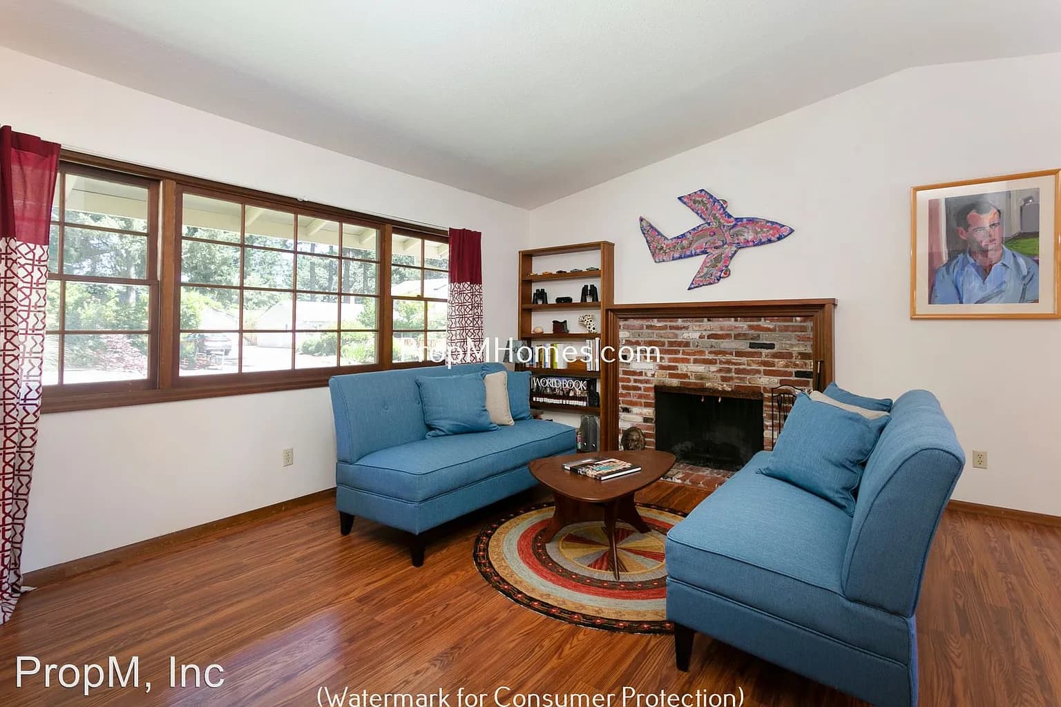 2296 Valley View Dr - Thumbnail 3