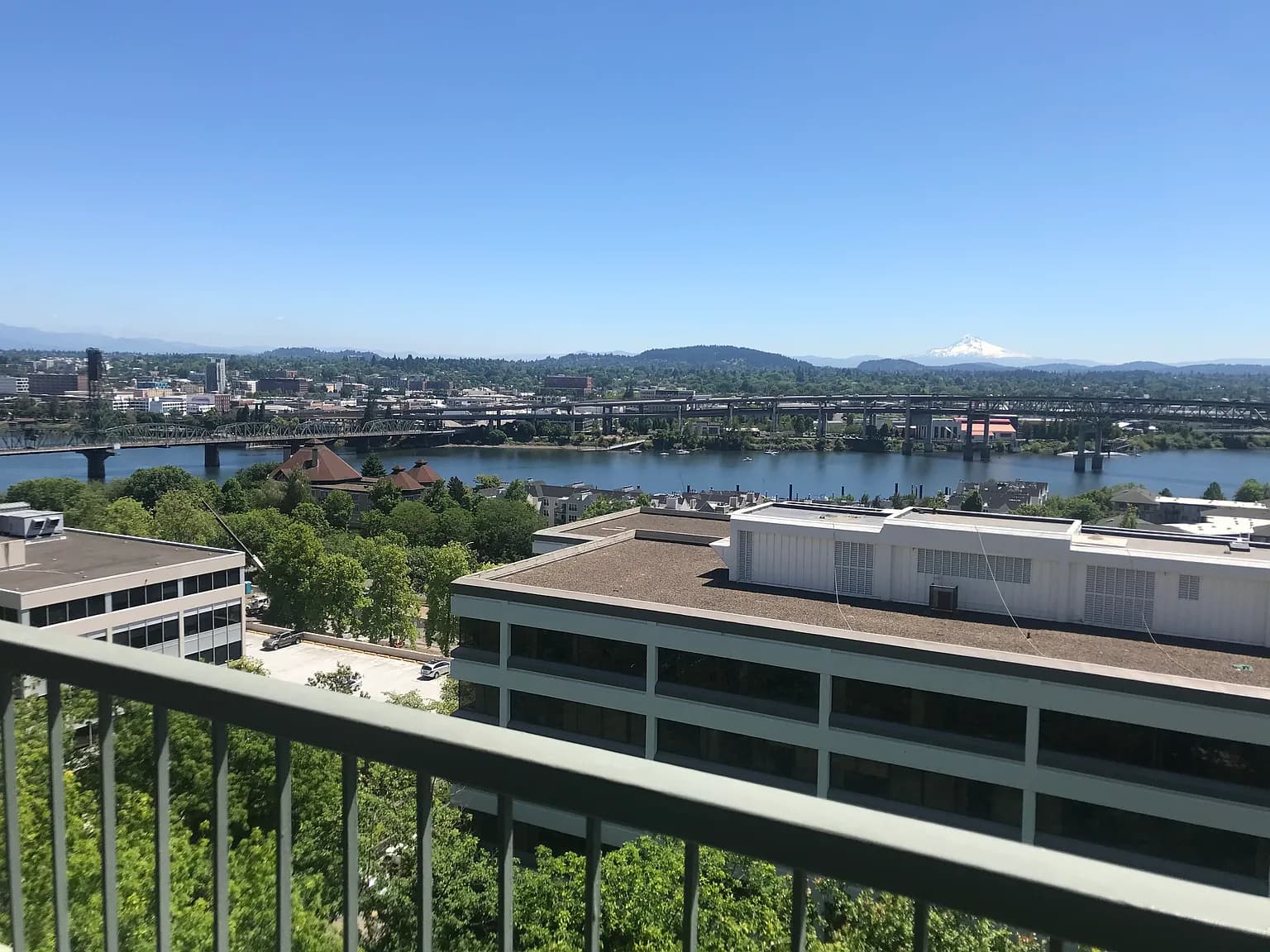 111 SW Harrison St APT 11G - Thumbnail 4