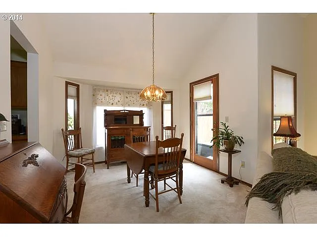 12210 SW North Dakota St - Thumbnail 5