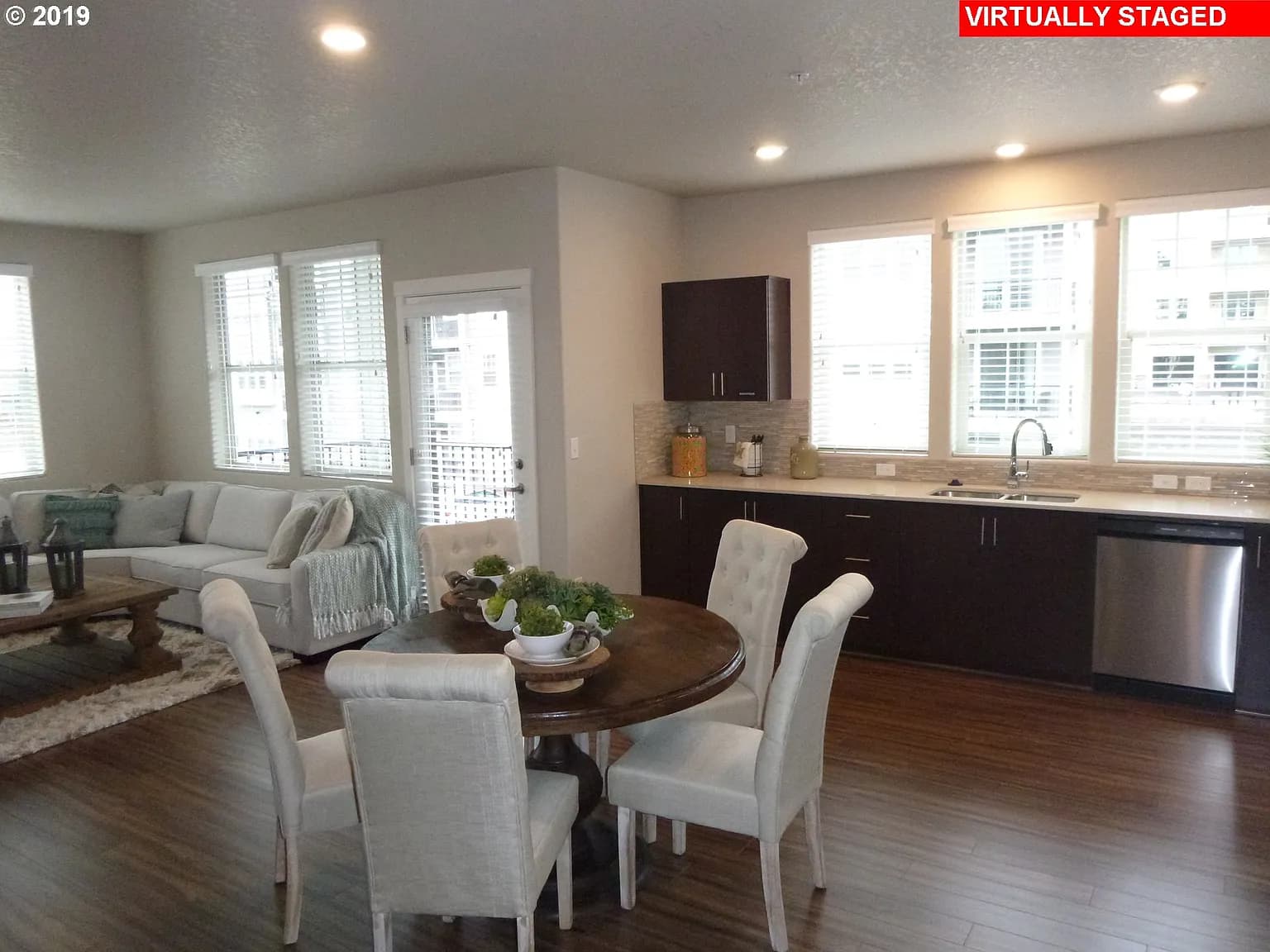 17181 SW Snowdale St UNIT 101 - Thumbnail 2