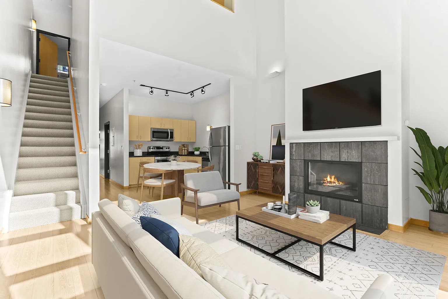 1030 SW Jefferson St #333