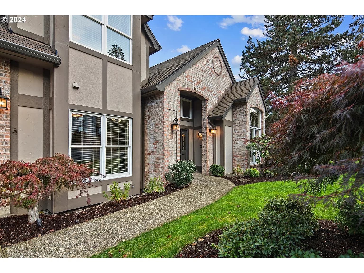 1611 Arran Ct - Thumbnail 2