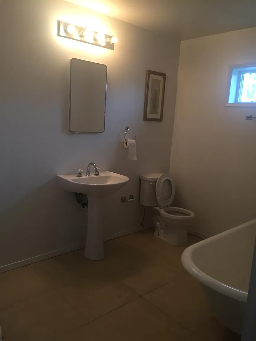 4345 SE Howe St - Thumbnail 4