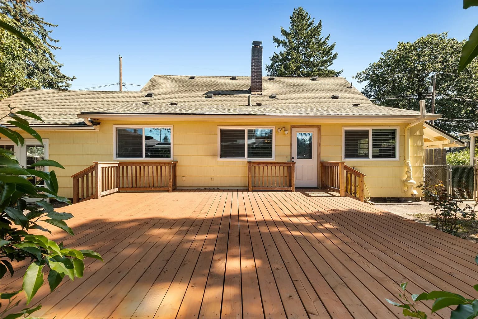 4921 SE 76th Ave - Thumbnail 6