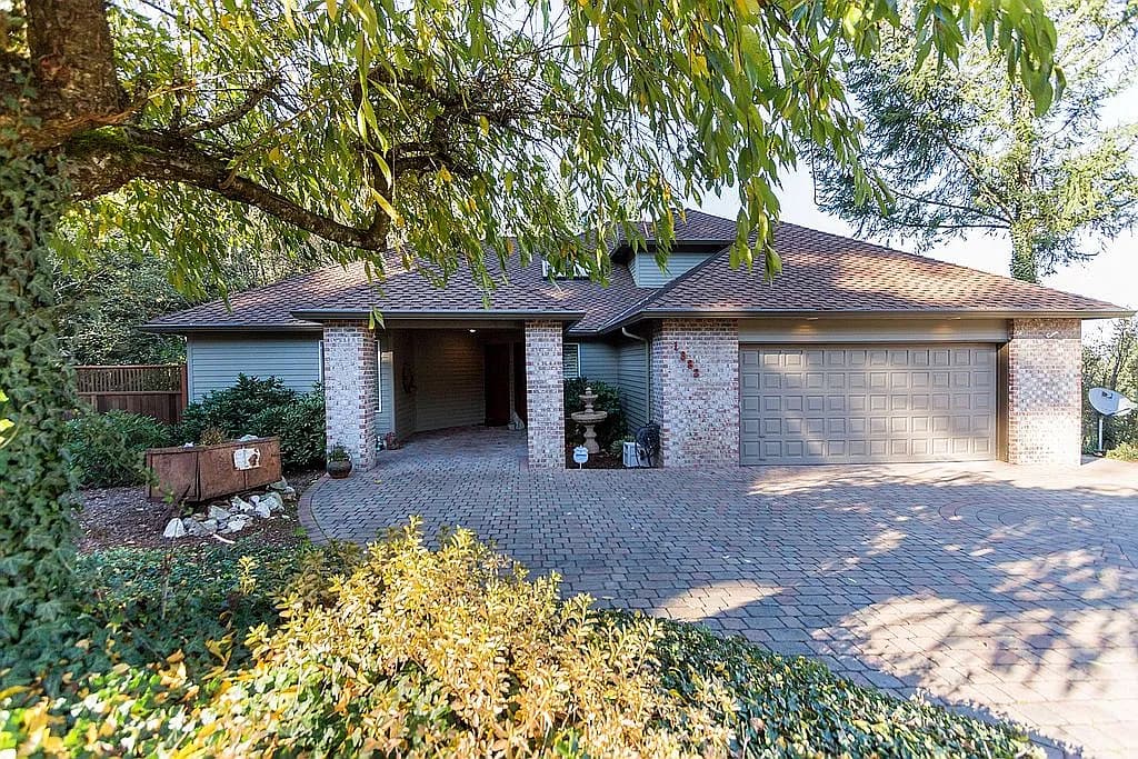 1382 Leigh Ct - Thumbnail 3