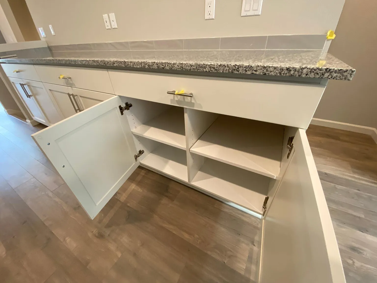 8883 SW Elena Ln - Thumbnail 5