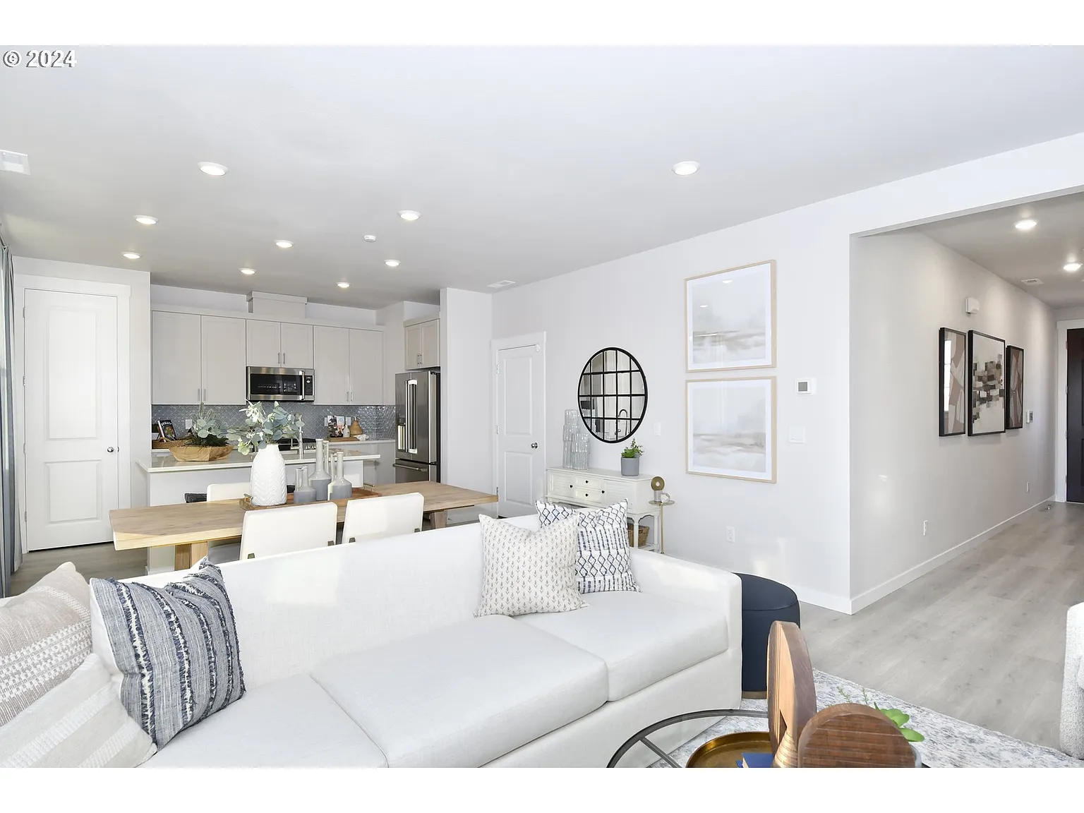 18975 SW Twin Peaks Ln - Thumbnail 4