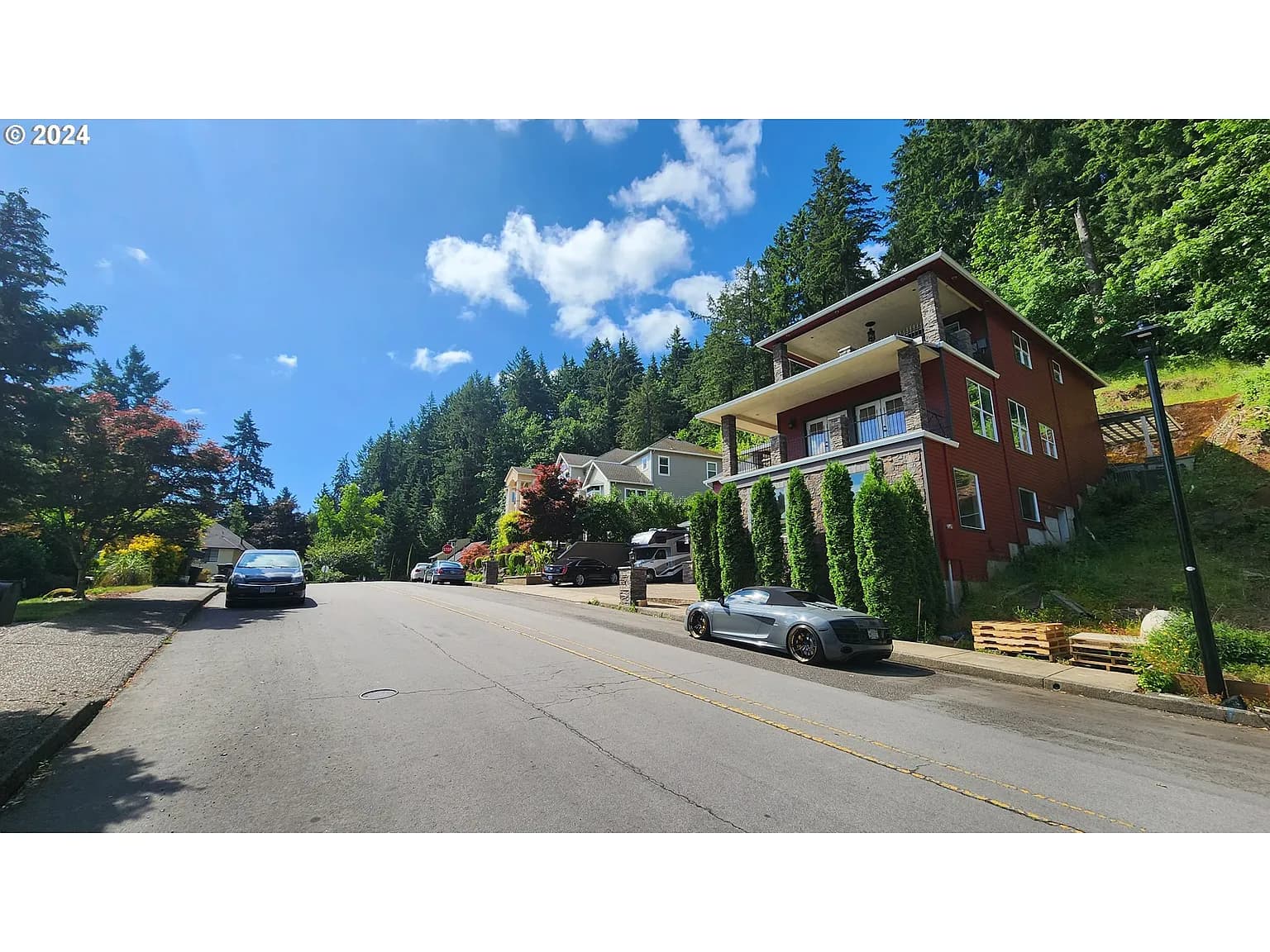 18366 Hillside Ct - Thumbnail 6