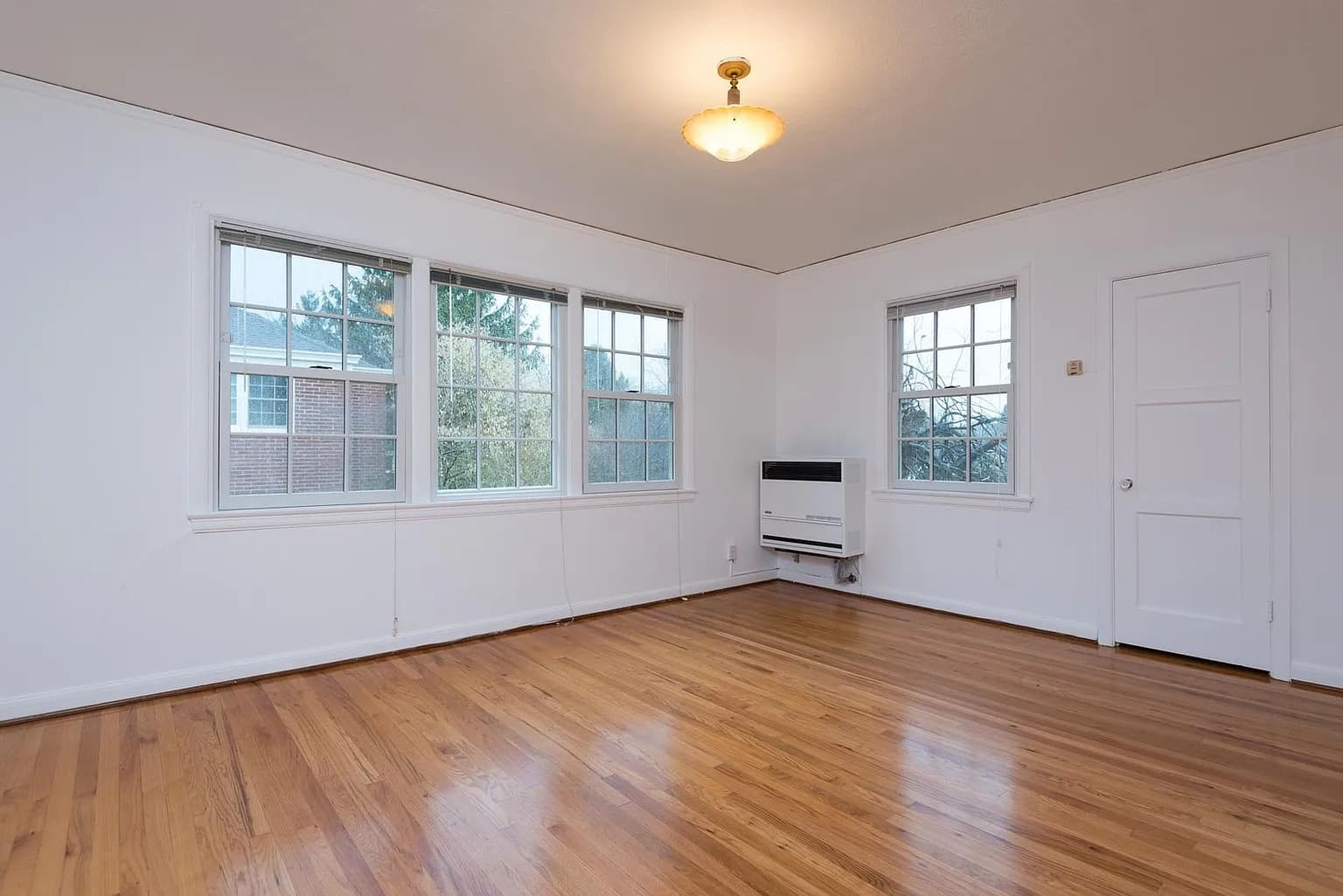 5400 NE Sandycrest Ter #5685-1 - Thumbnail 2