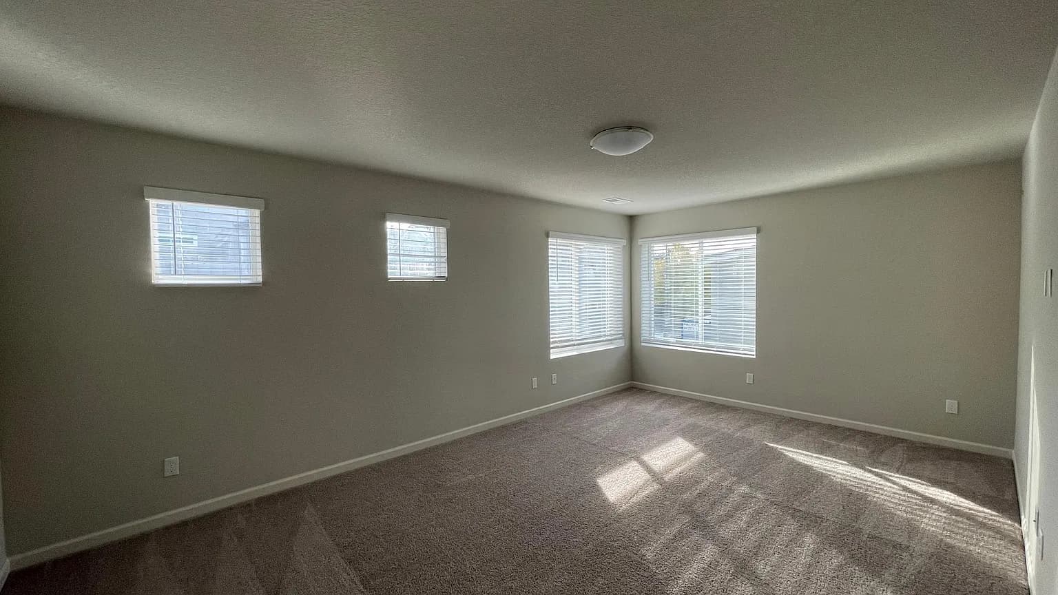 10747 SW Topping Pl - Thumbnail 5