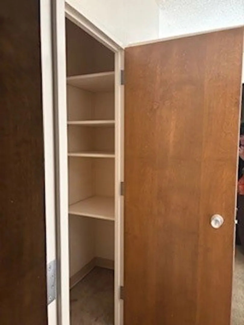 4265 NE Halsey St #204 - Thumbnail 4