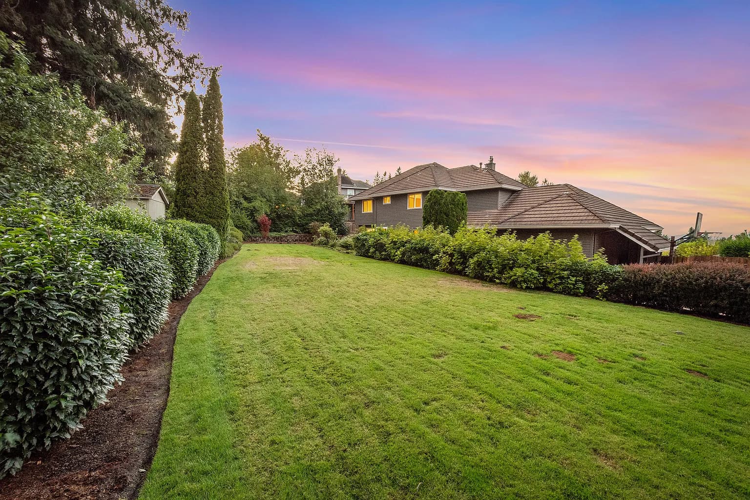 1324 Stonehaven Dr - Thumbnail 3