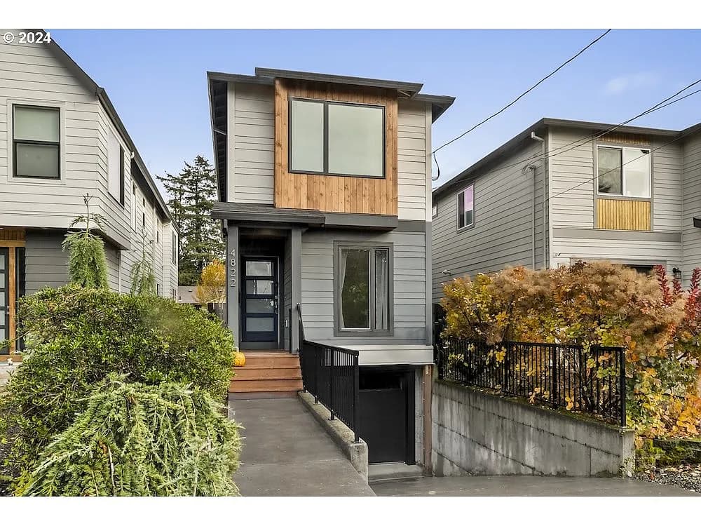 4822 SE 75th Ave - Thumbnail 2