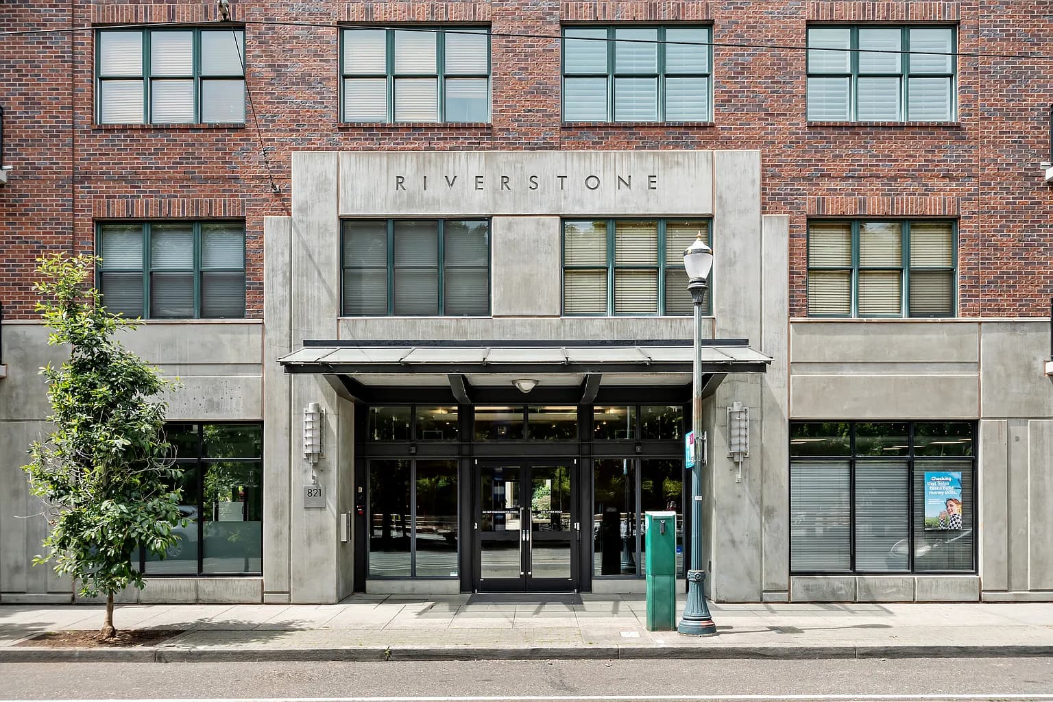 821 NW 11th Ave APT 105