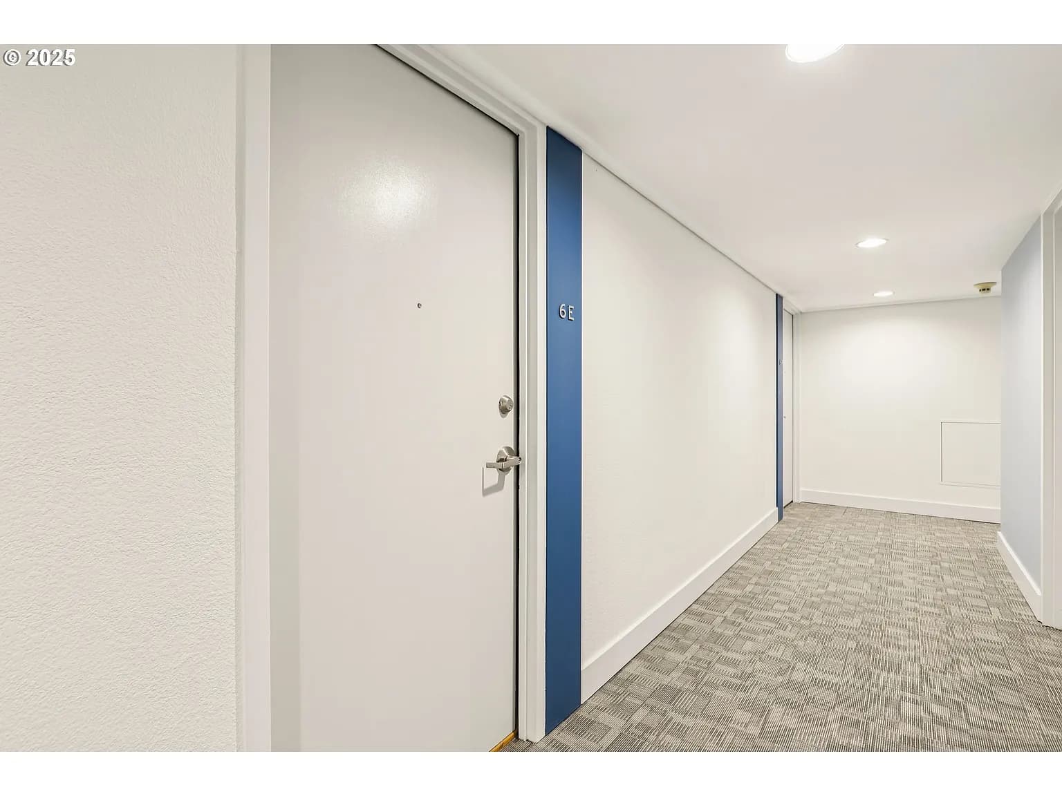 255 SW Harrison St APT 6E - Thumbnail 3