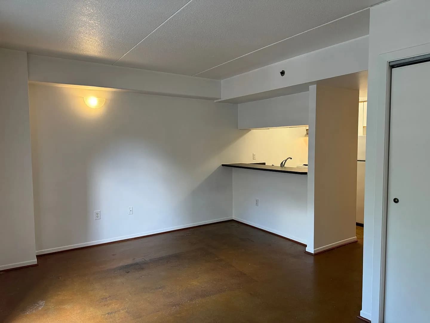 1415 SW Park Ave APT 305 - Thumbnail 3