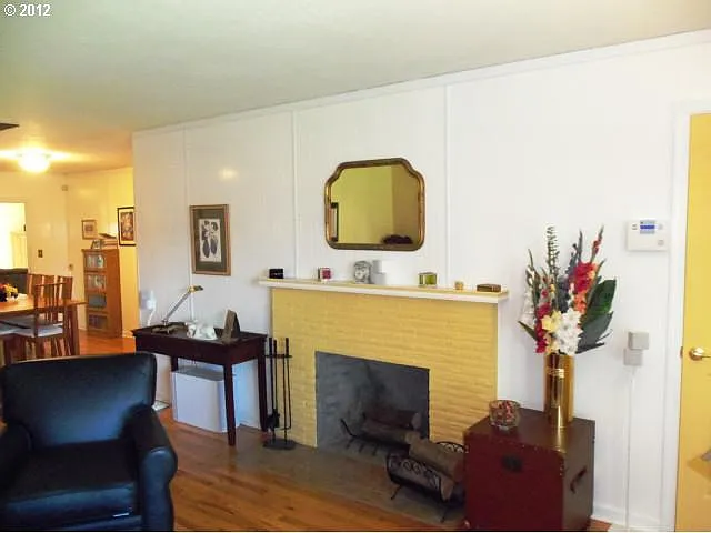 9831 SE 44th Ave - Thumbnail 4