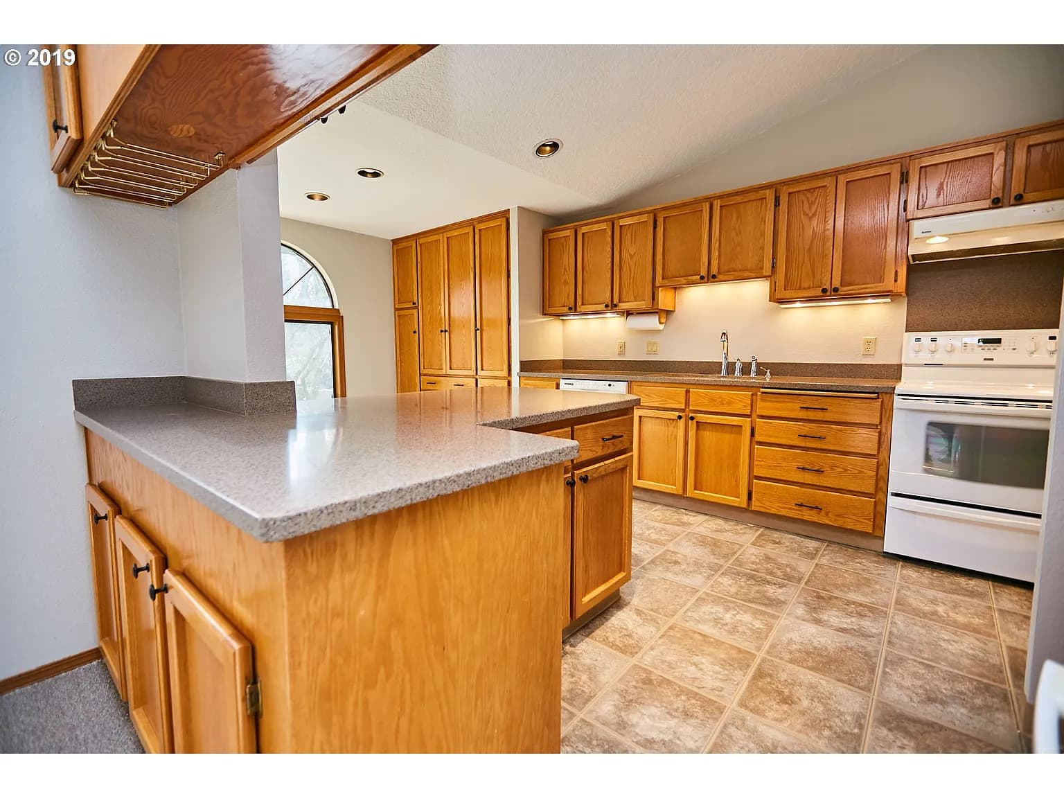 12314 SW Millview Ct - Thumbnail 6