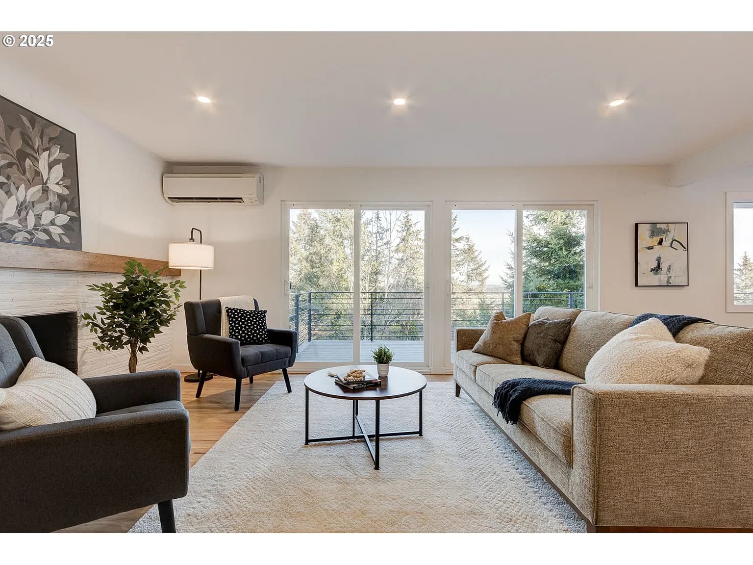 2041 Marylhurst Dr - Thumbnail 4