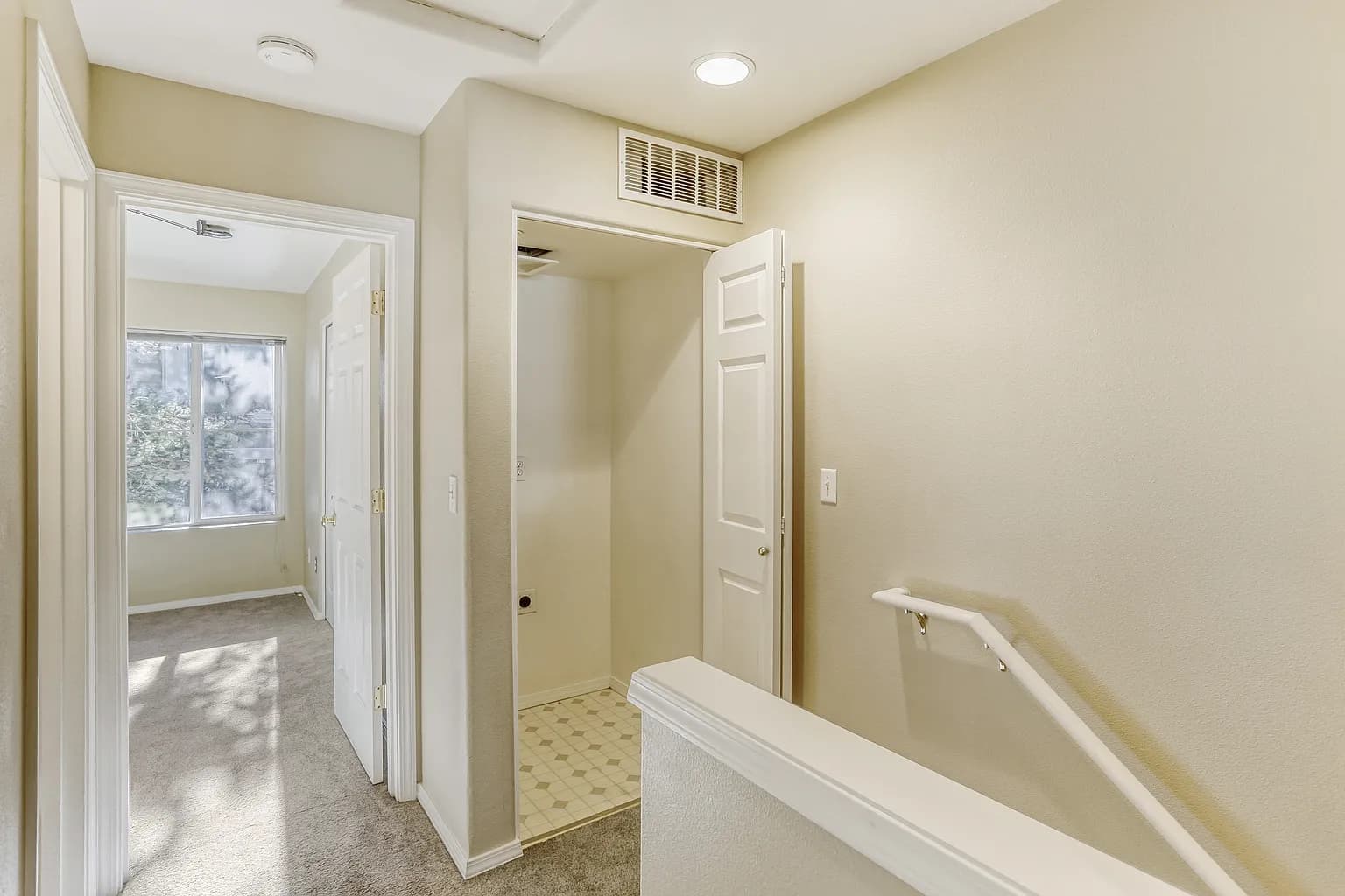 14120 SW Barrows Rd Unit 3 - Thumbnail 5