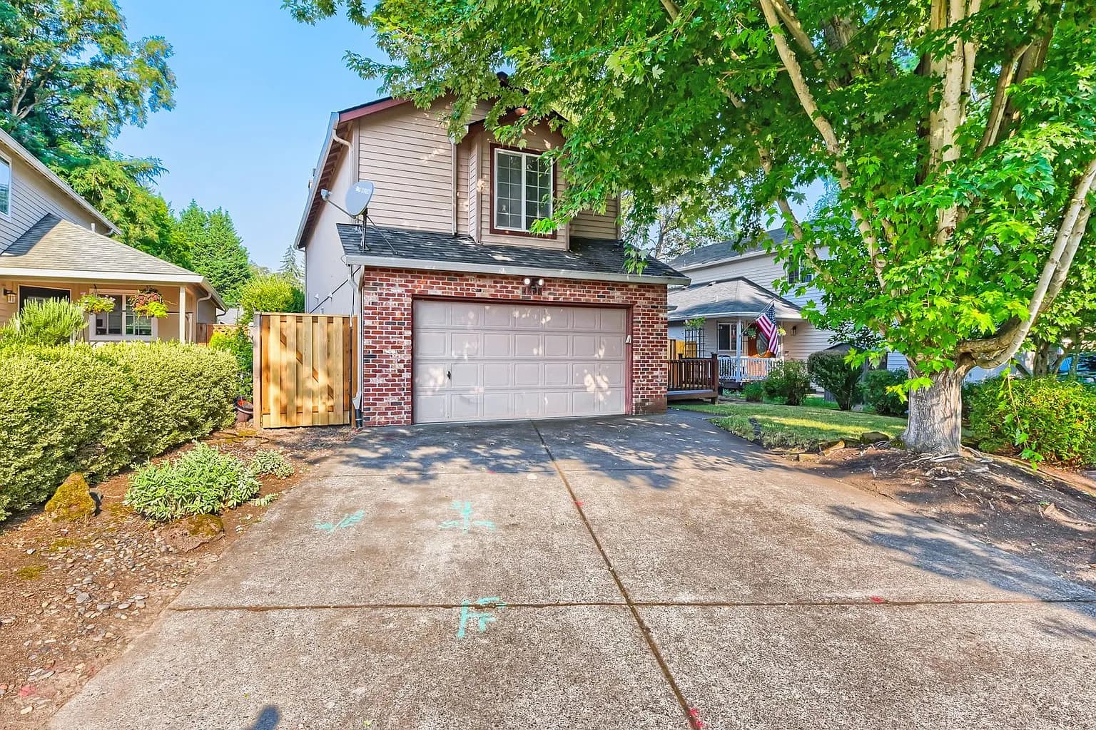 4605 SW 164th Ter - Thumbnail 2