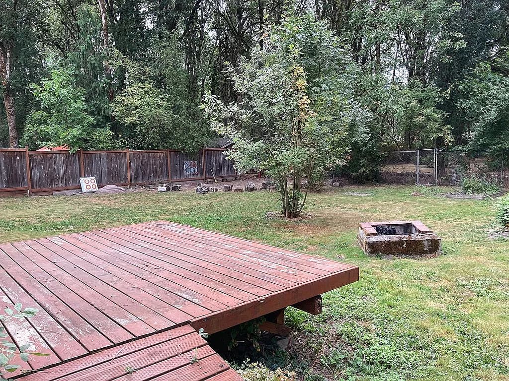 17940 Frances St - Thumbnail 3