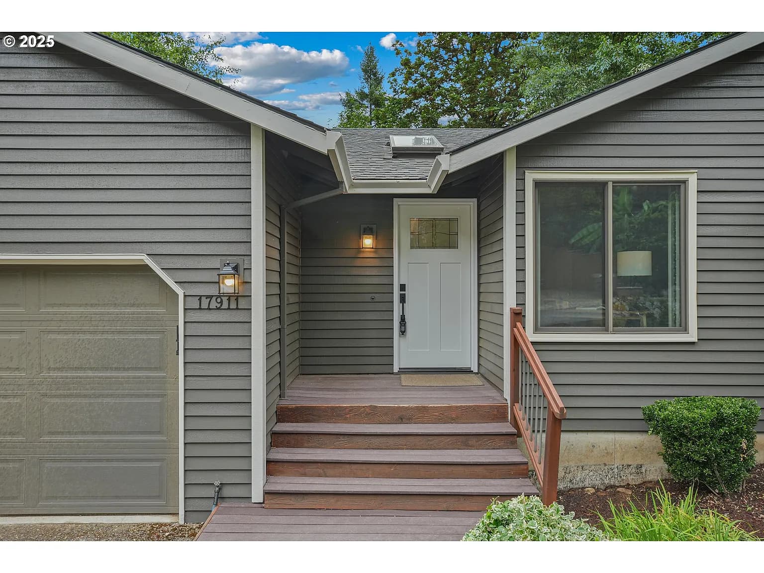 17911 Hillside Dr - Thumbnail 2