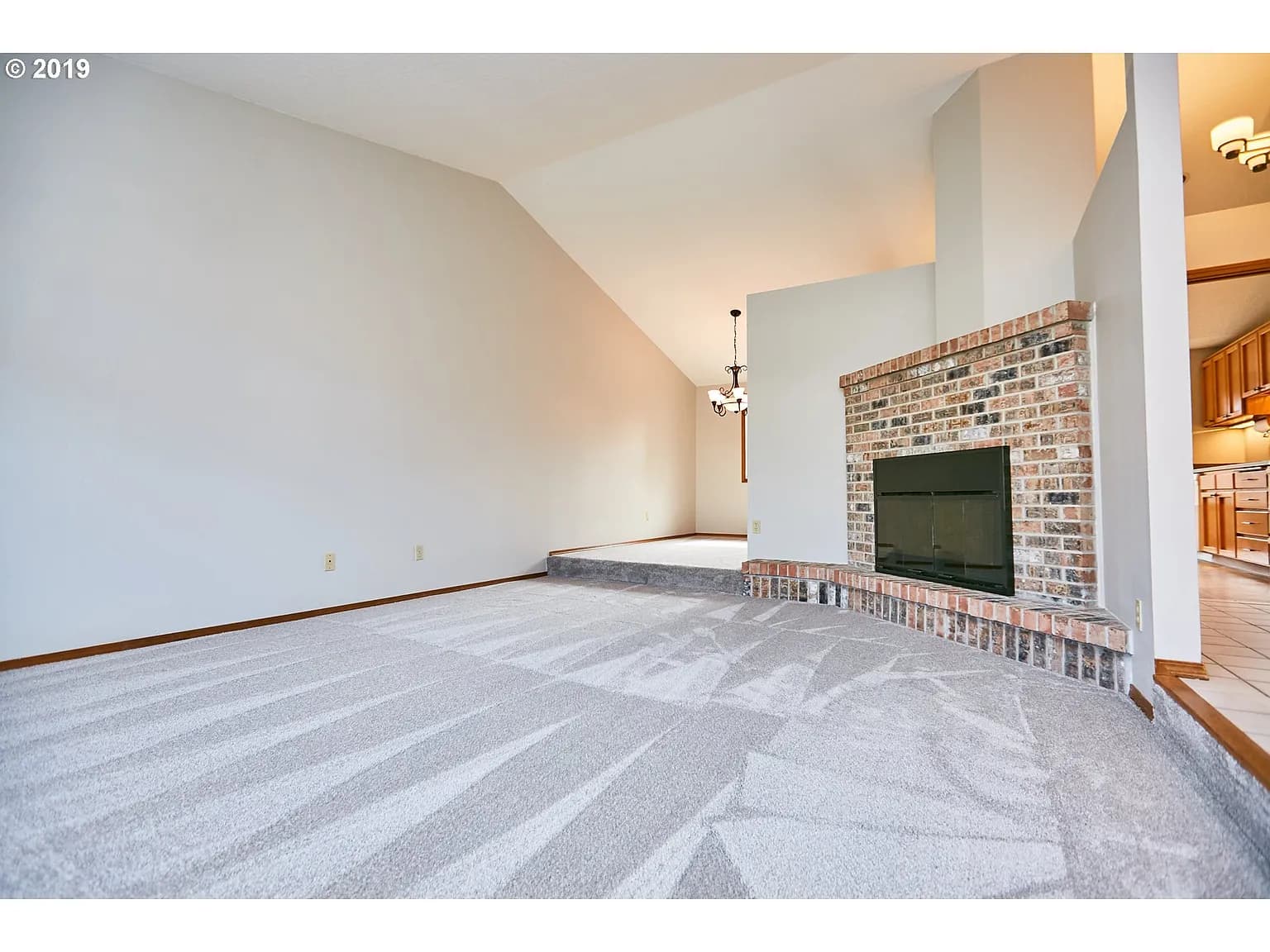 12314 SW Millview Ct - Thumbnail 4