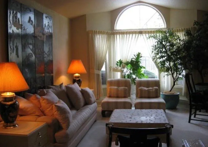 2060 College Hill Pl - Thumbnail 2